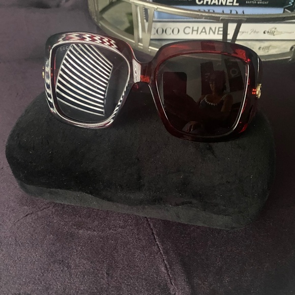 Gucci sunglasses - Picture 1 of 6